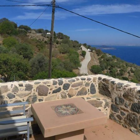 Villa Moustafa Stone House à Emporeiós Extérieur photo