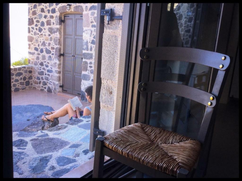 Villa Moustafa Stone House à Emporeiós Extérieur photo